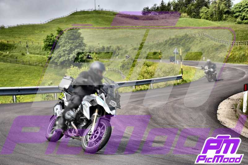 Foto Passo del Giogo 18 mag 2025 09:29