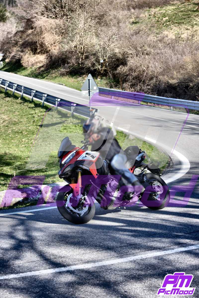Foto Passo della Cisa versante Toscana 5 apr 2025 10:14