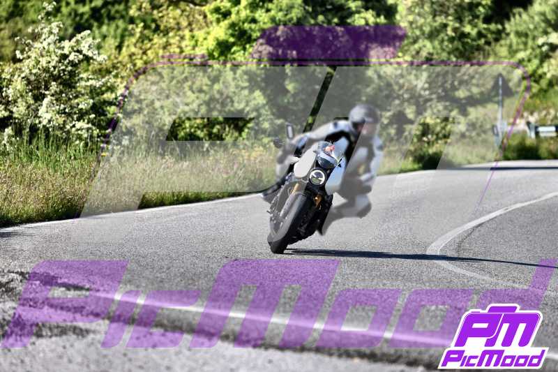 Foto Passo della Futa Raticosa vers Toscana 17 mag 2025 09:30