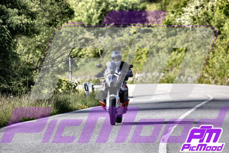 Foto Passo della Futa Raticosa vers Toscana 24 mag 2025 09:22