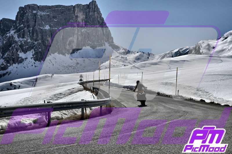 Foto Passo Giau 12 apr 2025 10:46