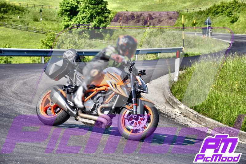 Foto Passo del Giogo 17 mag 2025 09:21