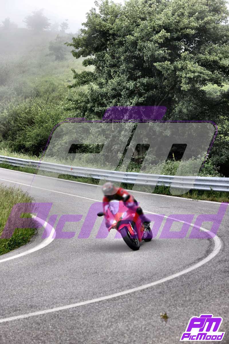 Foto Passo della Cisa versante Toscana 8 giu 2025 09:33