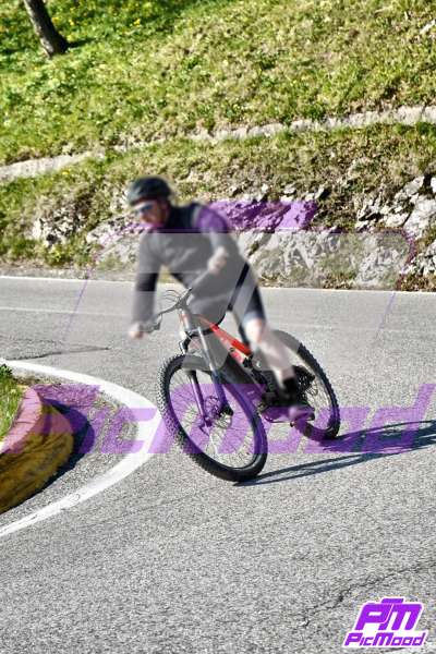 Foto Passo del Ghisallo 5 apr 2026 09:44