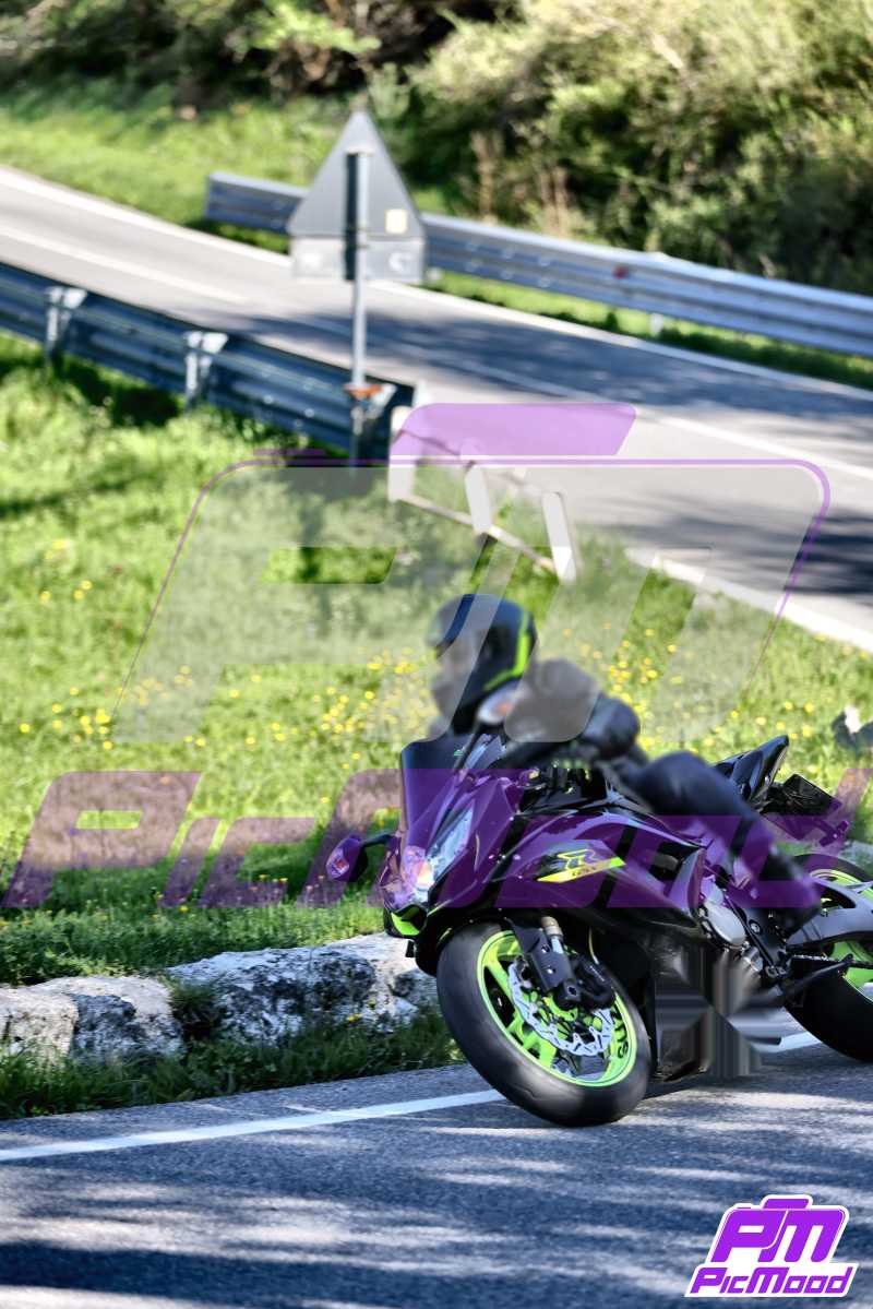 Foto Passo della Cisa versante Toscana 1 mag 2025 09:53