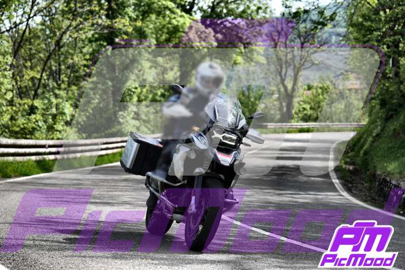 Foto Passo della Cisa 3 mag 2025 10:25