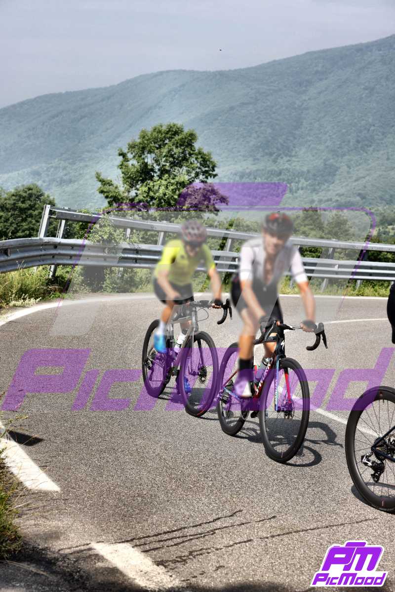 Foto Passo della Cisa versante Toscana 15 giu 2025 10:20