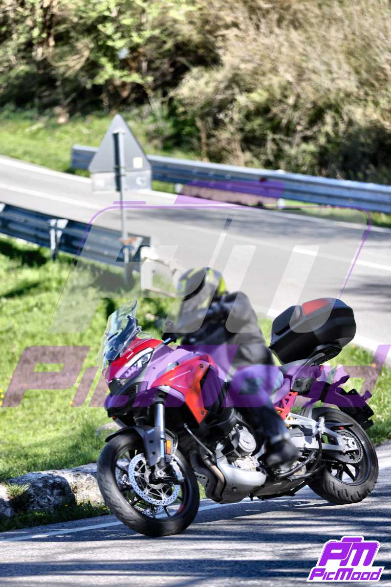 Foto Passo della Cisa versante Toscana 26 apr 2025 10:06