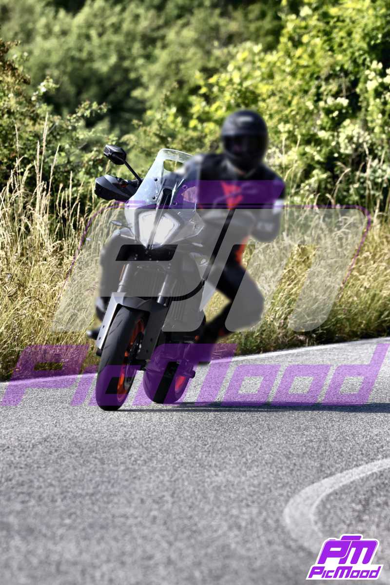 Foto Passo della Futa Raticosa vers Toscana 13 giu 2025 09:30