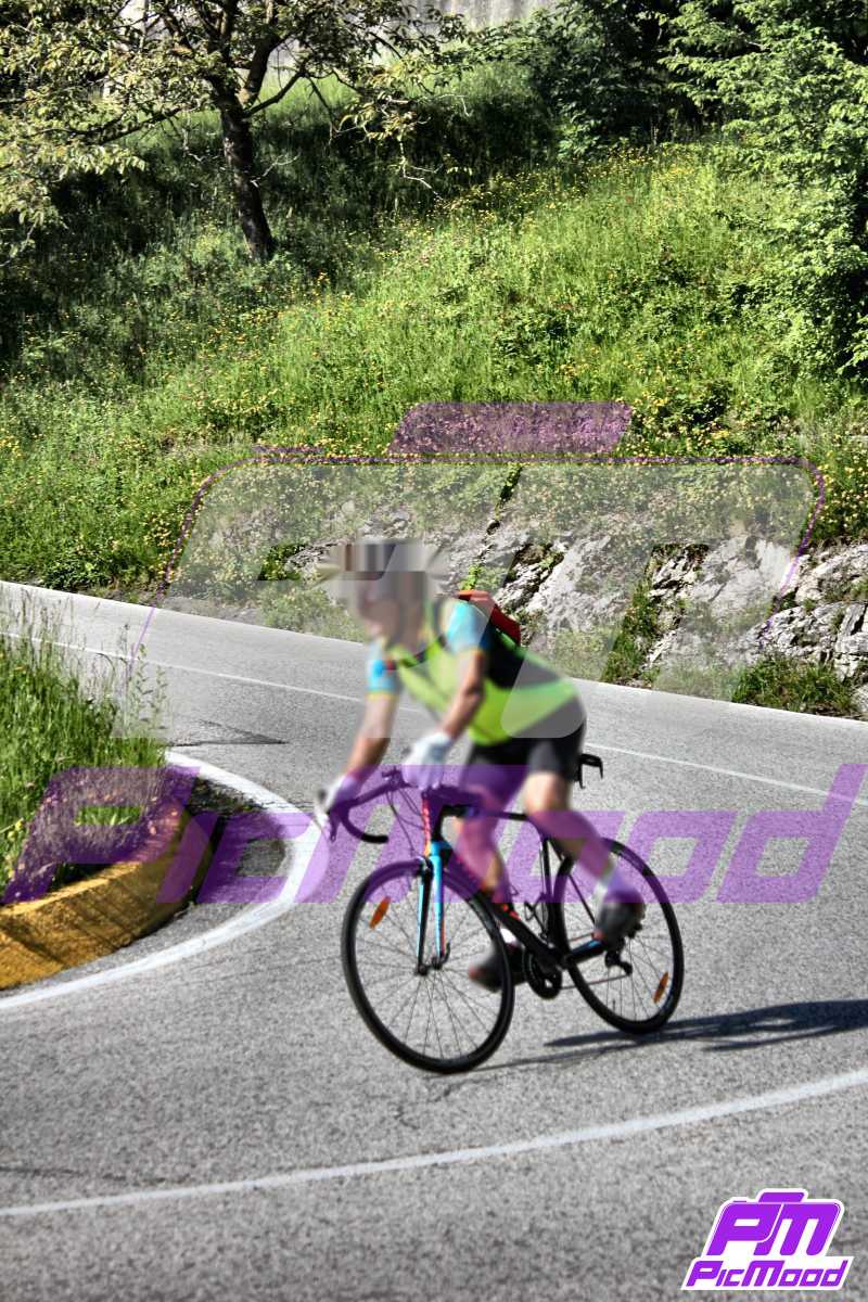 Foto Passo del Ghisallo 18 mag 2025 09:23