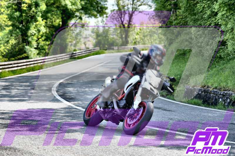 Foto Passo della Cisa 11 mag 2025 10:09