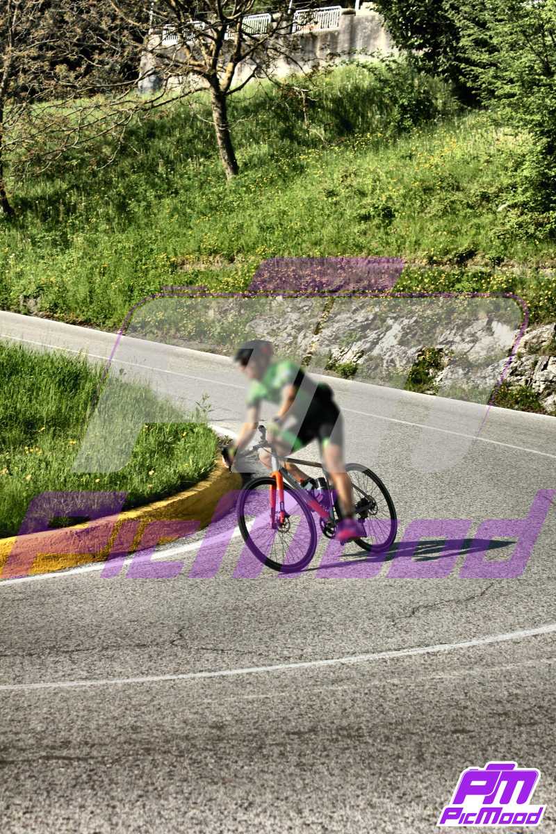 Foto Passo del Ghisallo 1 mag 2025 09:17