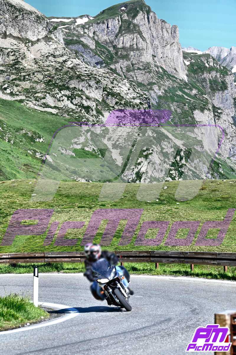 Foto Colle del Piccolo San Bernardo 21 giu 2025 09:43