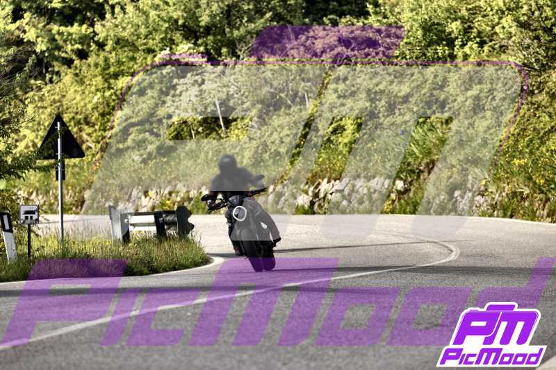 Foto Passo della Futa Raticosa vers Toscana 11 mag 2025 09:12