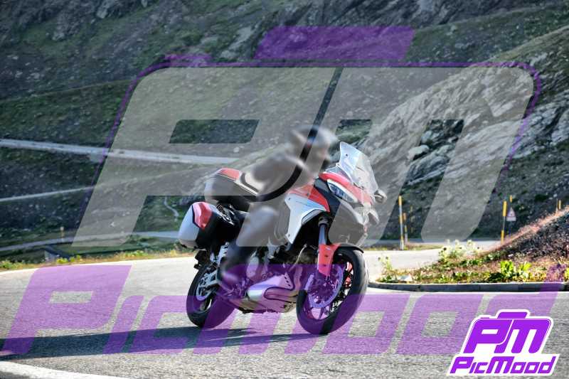 Foto Passo dello Stelvio 24 ago 2024 08:31