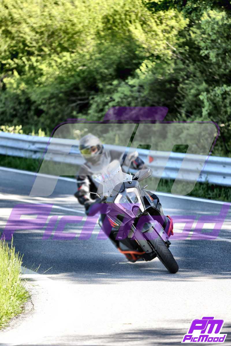 Foto Passo della Cisa versante Toscana 25 mag 2025 09:35