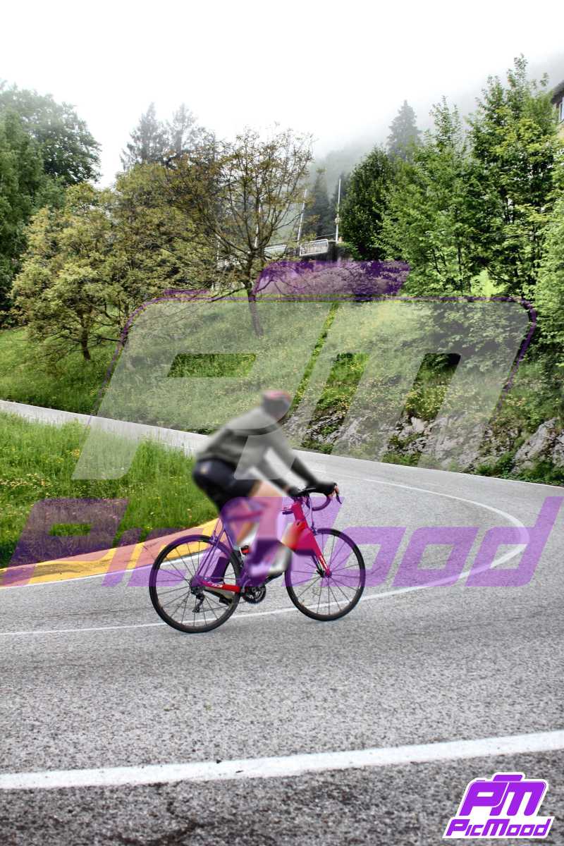 Foto Passo del Ghisallo 10 mag 2025 09:59