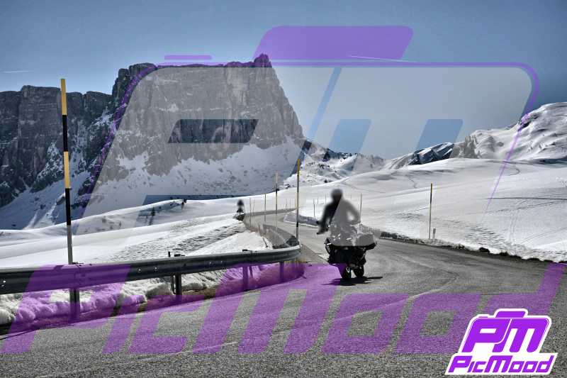 Foto Passo Giau 12 apr 2025 10:39