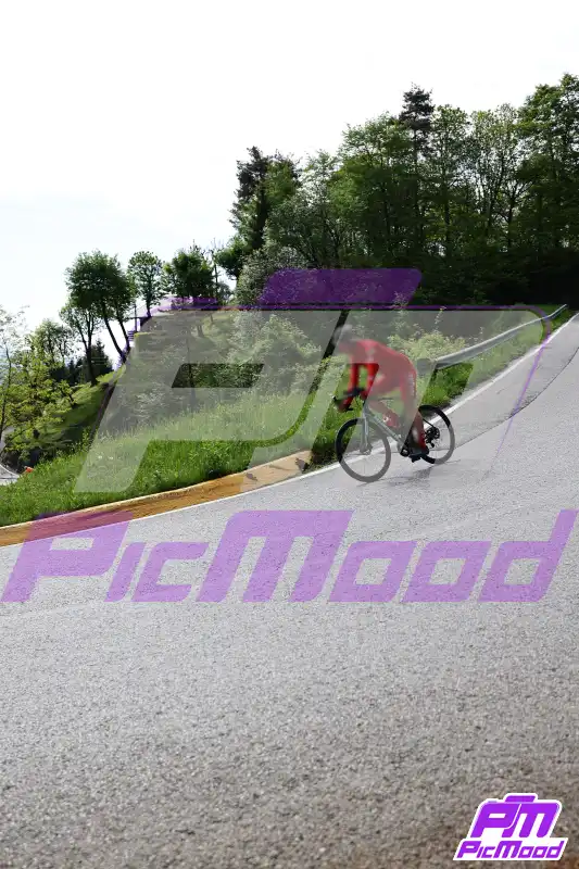 Foto Passo del Ghisallo 1 mag 2026 10:11