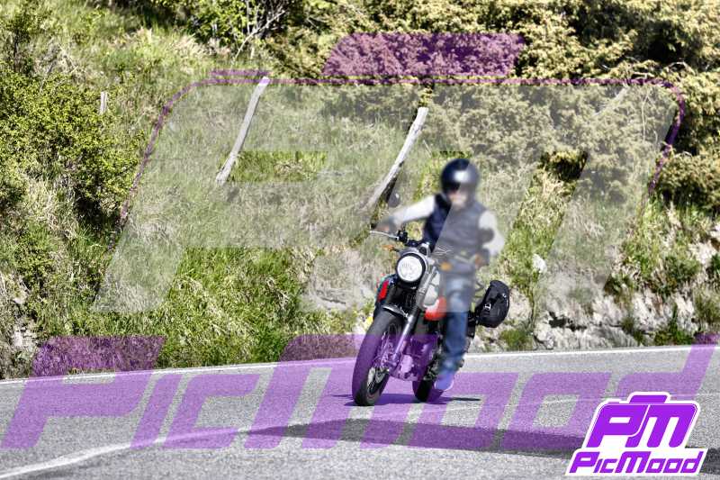 Foto Passo della Futa Raticosa vers Toscana 2 mag 2025 09:37