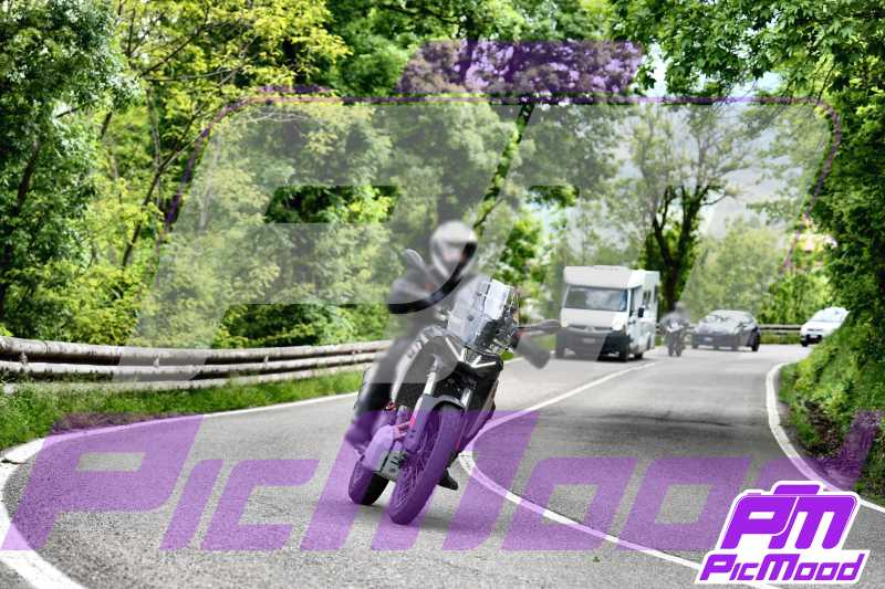 Foto Passo della Cisa 17 mag 2025 10:10