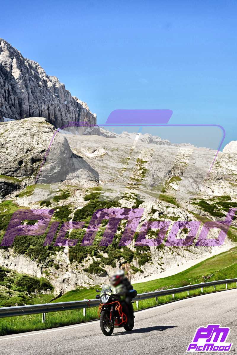 Foto Passo Fedaia 15 giu 2025 08:50