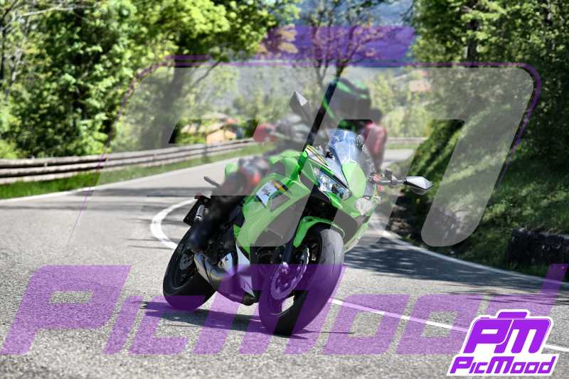 Foto Passo della Cisa 2 mag 2025 12:22