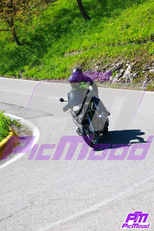 Foto Passo del Ghisallo 25 apr 2026 11:01