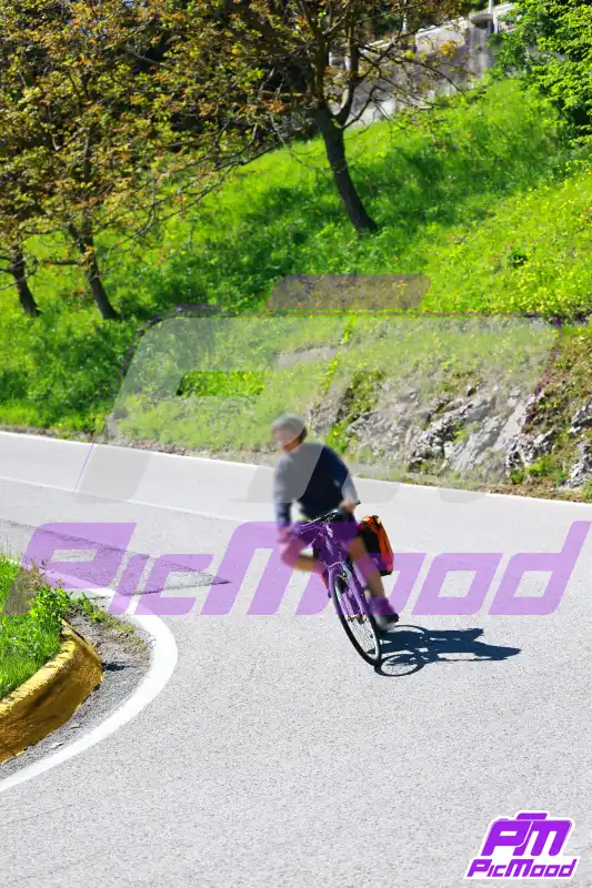 Foto Passo del Ghisallo 25 apr 2026 11:00