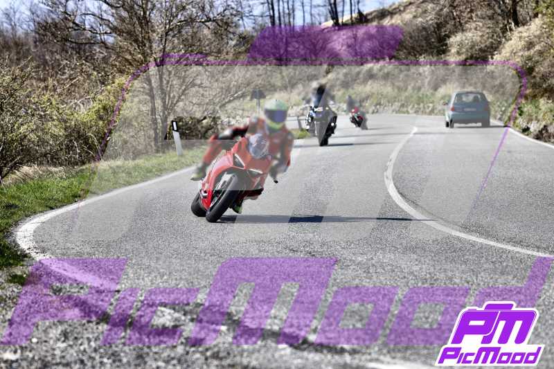 Foto Passo della Futa versante Toscana 6 apr 2025 10:32