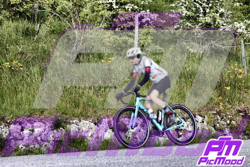 Foto Passo della Futa Raticosa vers Toscana 24 mag 2025 09:27