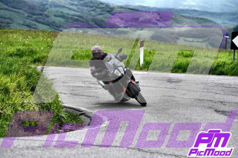 Foto Passo del Cerreto 27 apr 2025 09:28