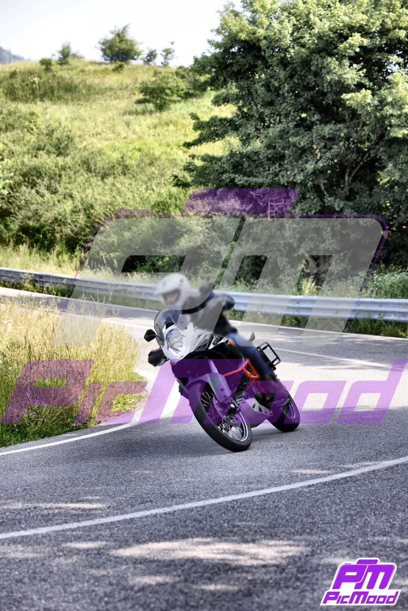 Foto Passo della Cisa versante Toscana 15 giu 2025 10:20
