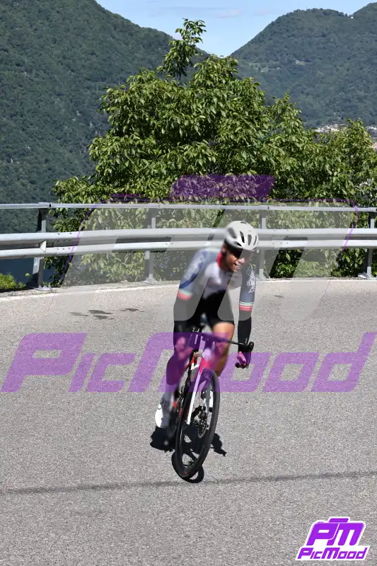 Foto Colma di Sormano 17 mag 2026 10:44