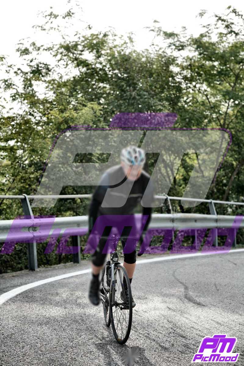 Foto Passo del Ghisallo 6 ott 2024 09:11
