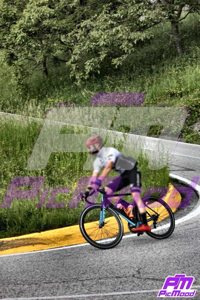 Foto Passo del Ghisallo 24 mag 2025 09:21