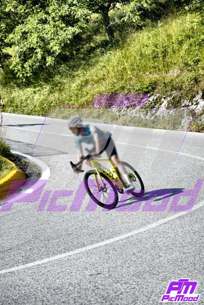 Foto Passo del Ghisallo 22 giu 2025 09:09