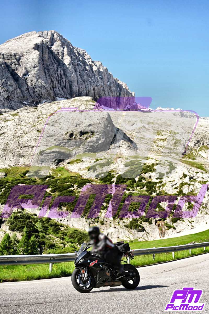 Foto Passo Fedaia 15 giu 2025 09:05