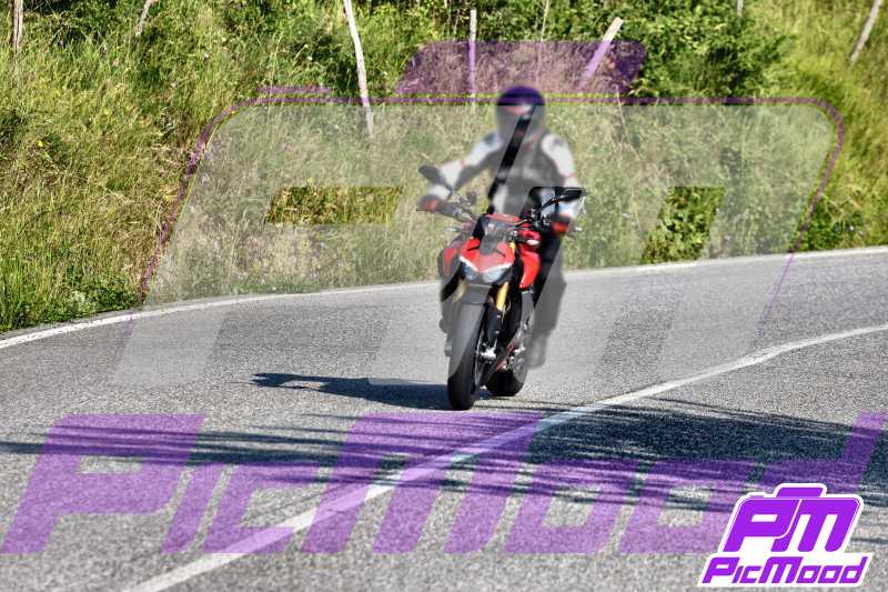 Foto Passo della Futa Raticosa vers Toscana 21 giu 2025 08:31