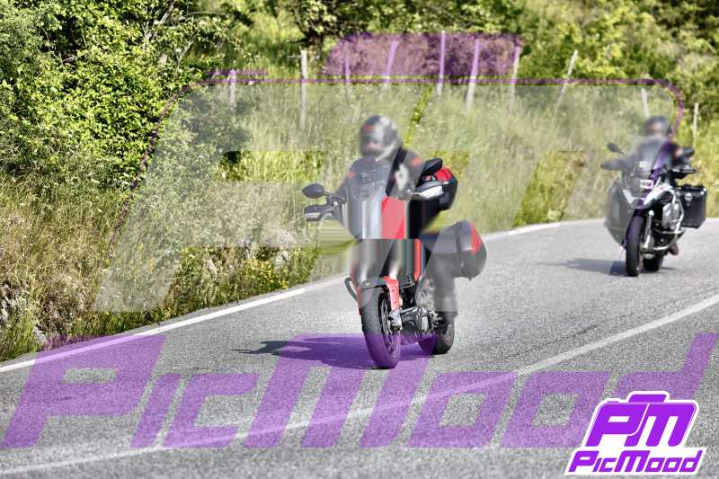 Foto Passo della Futa Raticosa vers Toscana 13 giu 2025 09:15