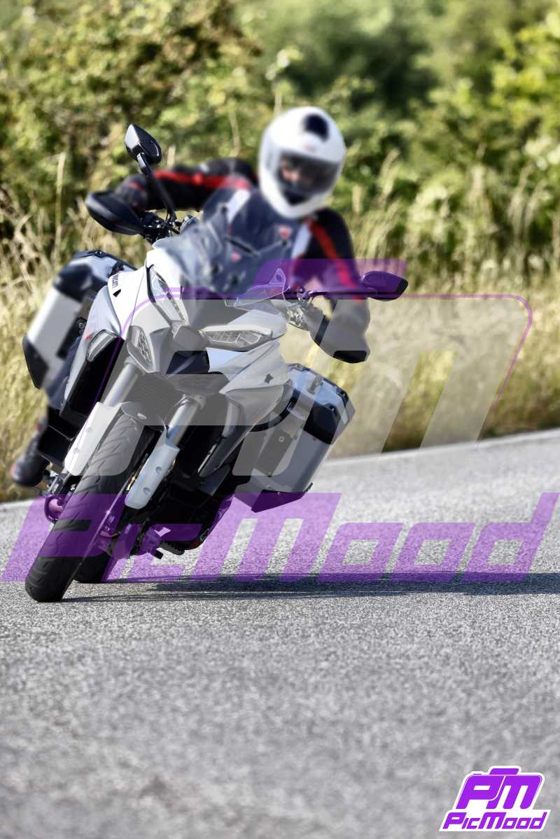 Foto Passo della Futa Raticosa vers Toscana 13 giu 2025 09:21