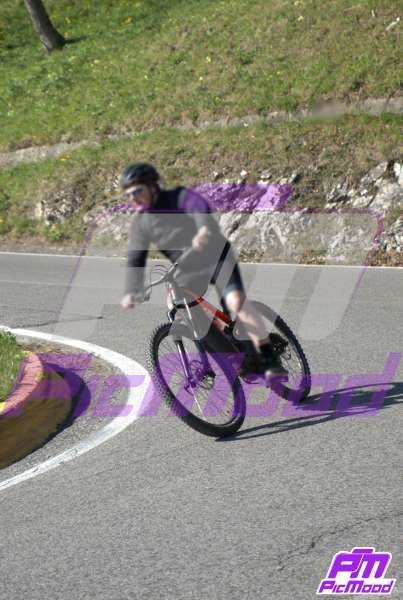 Foto Passo del Ghisallo 5 apr 2026 09:44