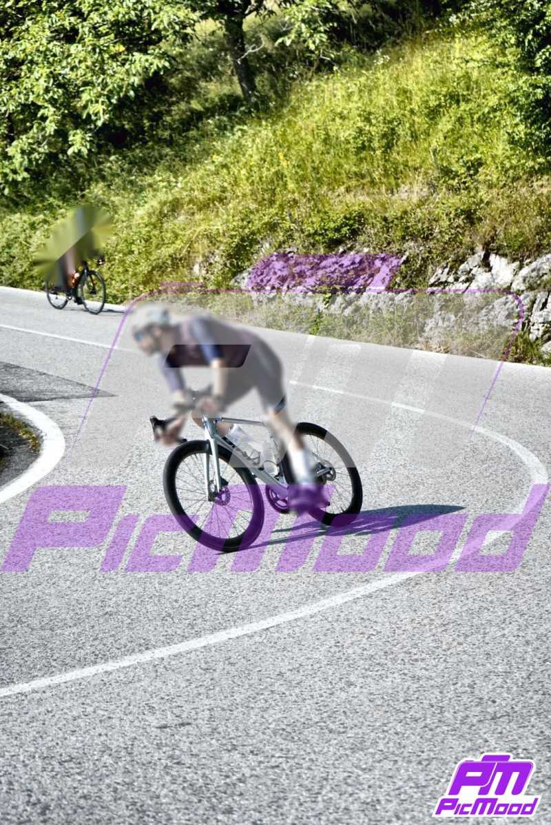 Foto Passo del Ghisallo 22 giu 2025 09:08