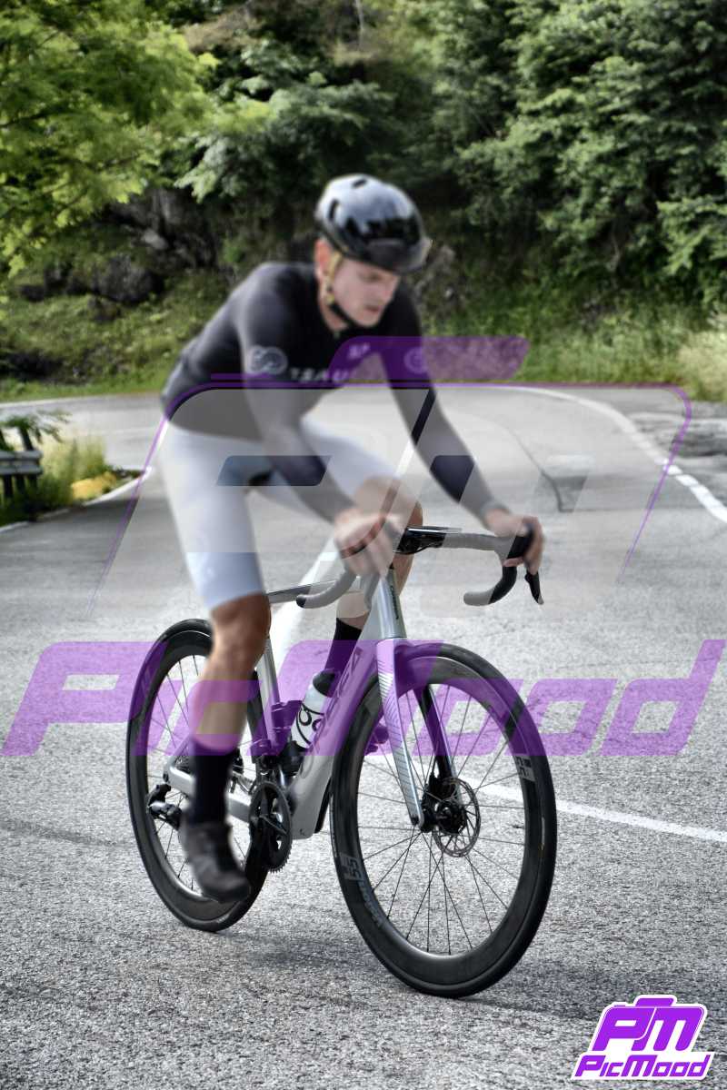 Foto Passo del Ghisallo 7 giu 2025 09:49