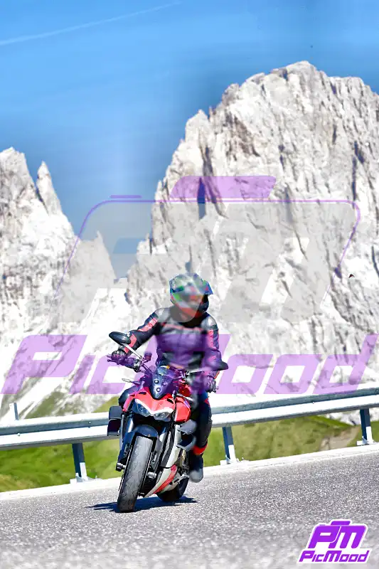 Foto Passo Sella 18 giu 2026 09:39
