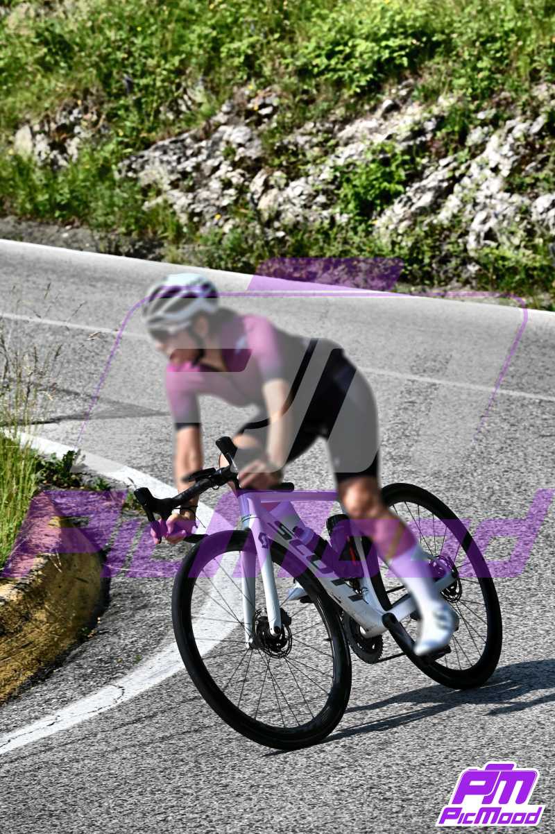 Foto Passo del Ghisallo 30 giu 2024 09:32
