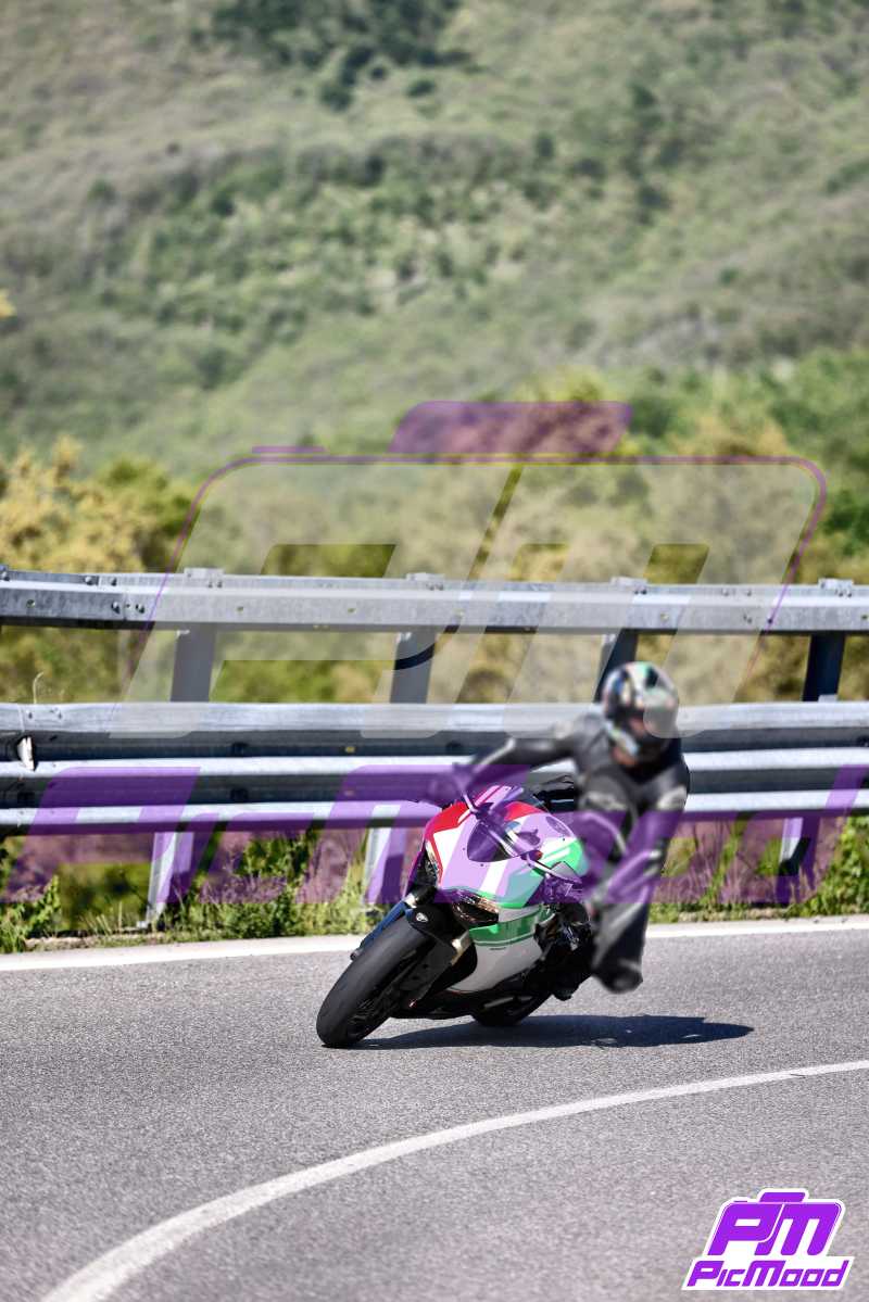 Foto Passo della Cisa versante Toscana 24 mag 2025 09:57