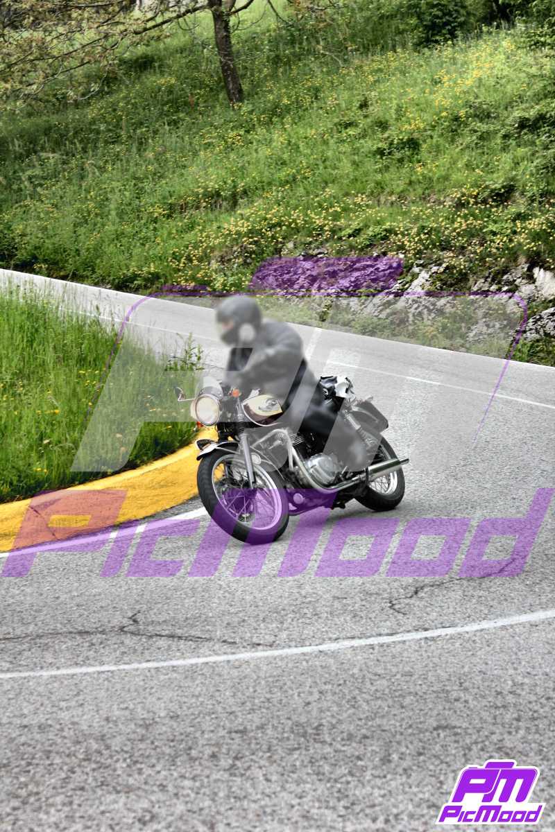 Foto Passo del Ghisallo 10 mag 2025 10:20