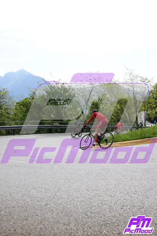 Foto Passo del Ghisallo 1 mag 2026 10:11