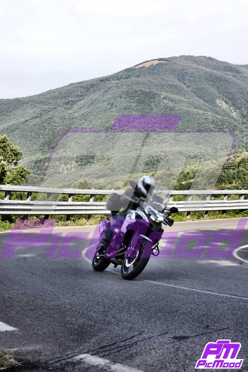 Foto Passo della Cisa versante Toscana 15 ago 2024 08:52